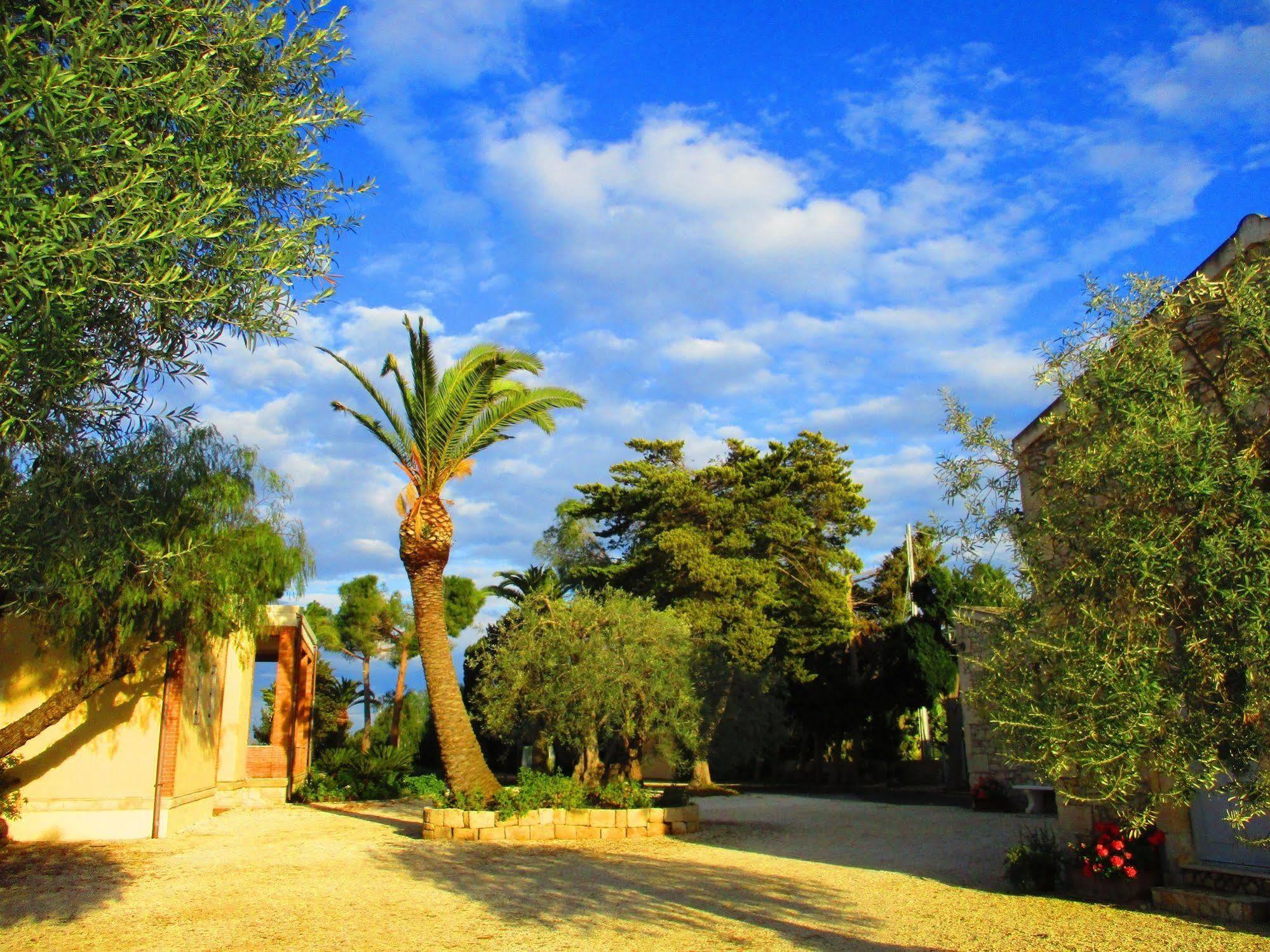 Hotel Il Parco Isola  Exterior photo